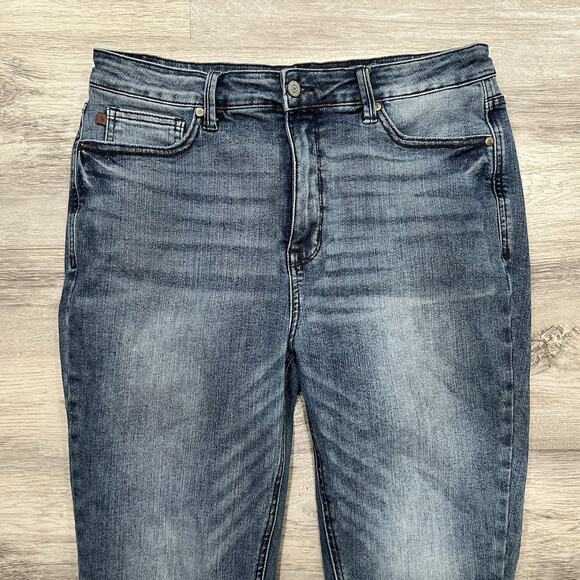 Judy Blue Jeans Women’s Size 15/32 High Rise Skinny Fit - Picture 2 of 12